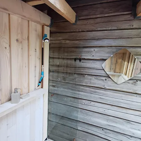 Arakaoja Puhkemaja Alpesi faház *