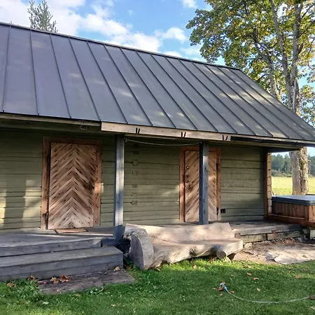 Arakaoja Puhkemaja Kueblustuenniga Chalet